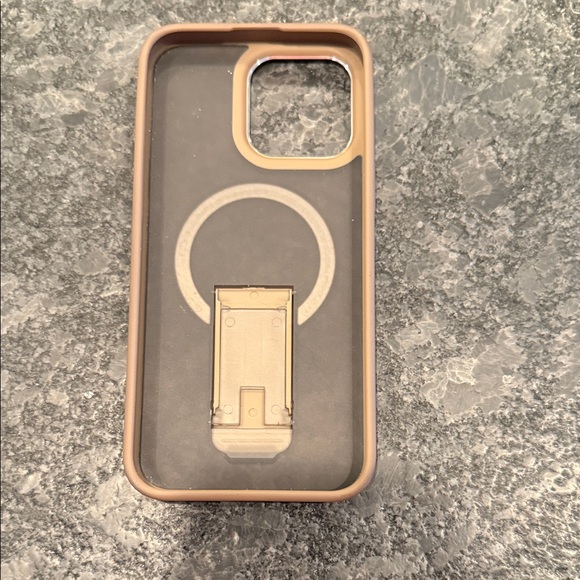 iPhone 15 Pro Max - Picture 3 of 4